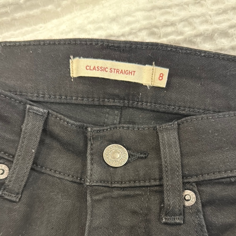 Levi's Black Classic Straight Ankle Jeans size 8 Short